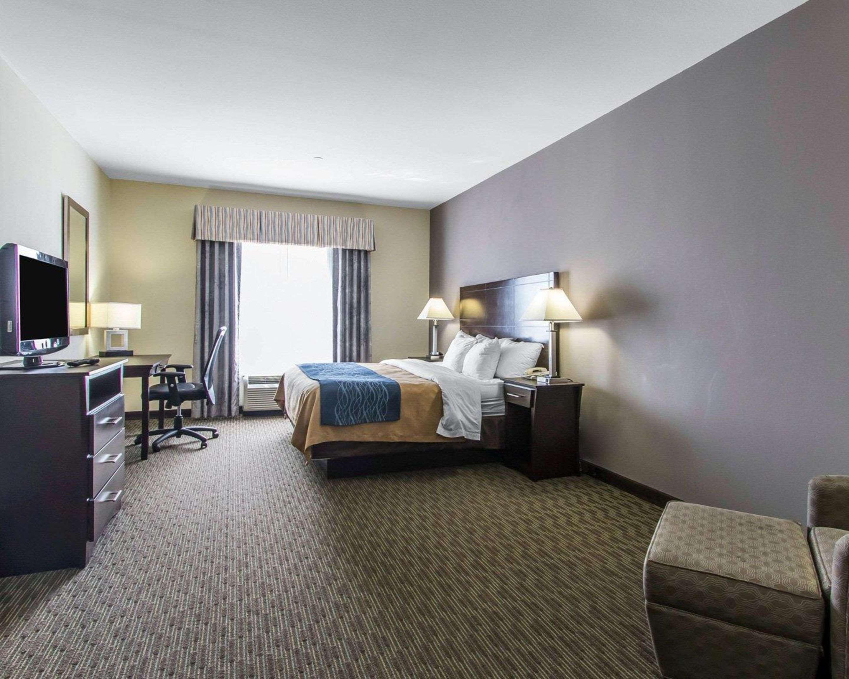 Comfort Inn & Suites Oklahoma City West - I-40 Экстерьер фото