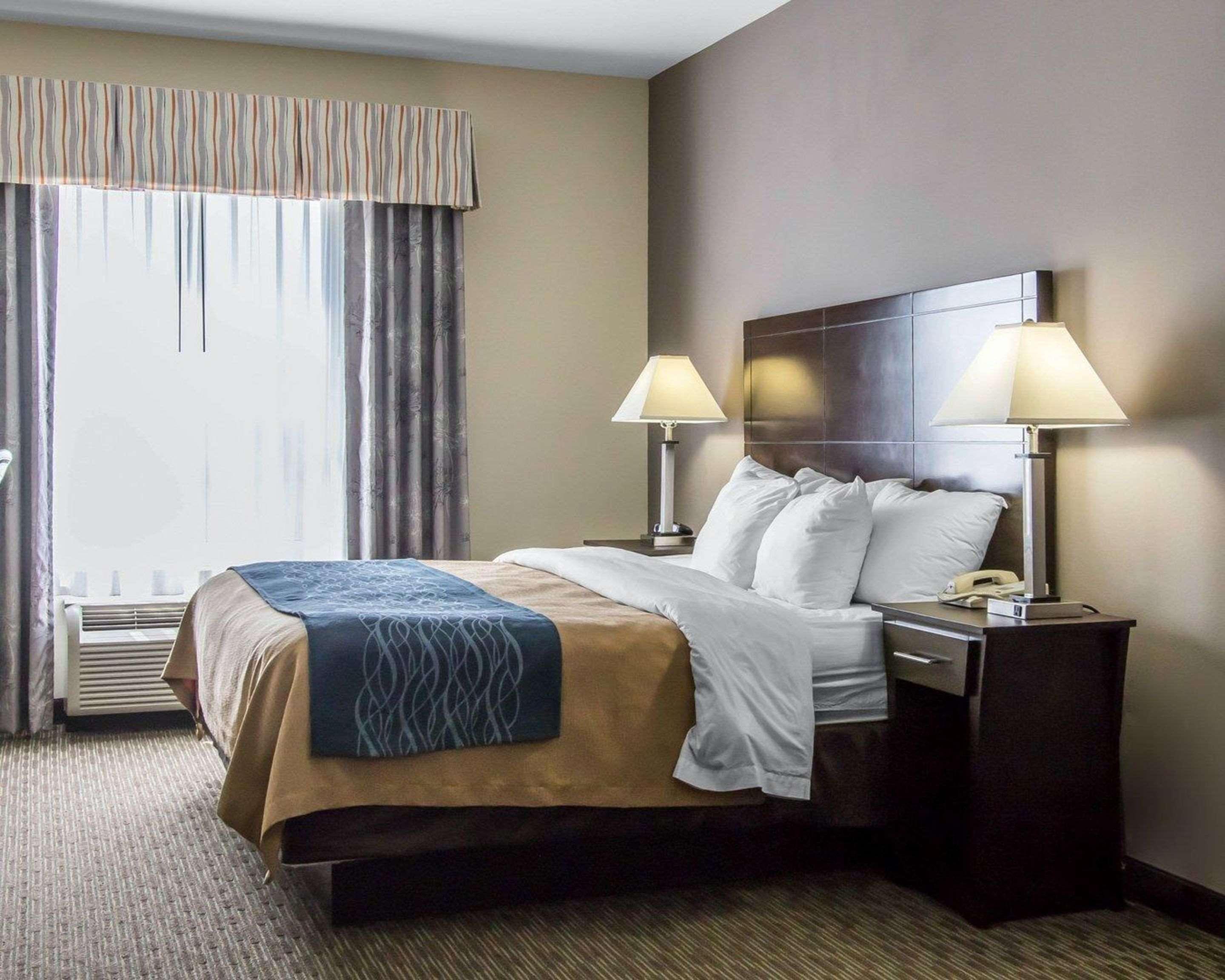 Comfort Inn & Suites Oklahoma City West - I-40 Экстерьер фото